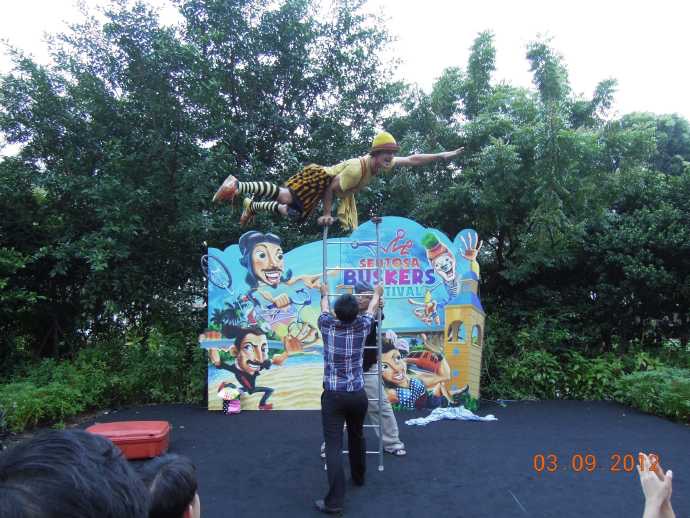 圣淘沙杂耍-03.jpeg 圣淘沙杂耍 03