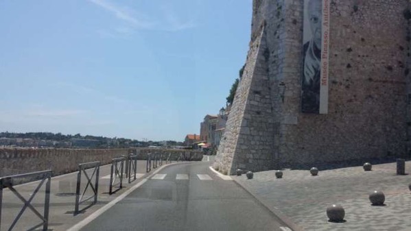 AntibesGrass-22.jpeg AntibesGrass 22