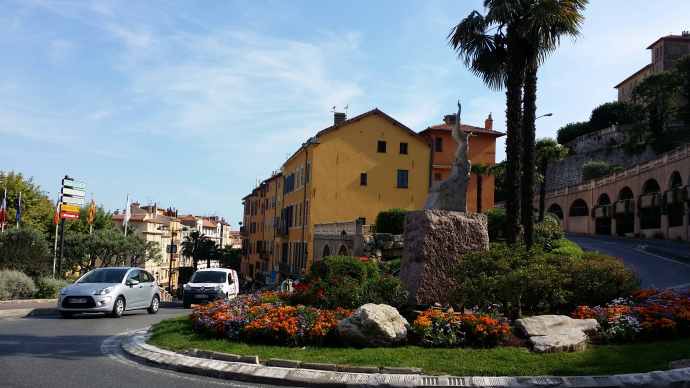 AntibesGrass-30.jpeg AntibesGrass 30