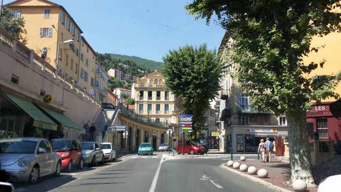 AntibesGrass-31.jpeg AntibesGrass 31