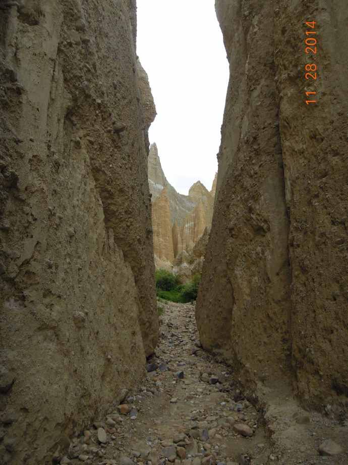 CliffPuzzling-06.jpeg CliffPuzzling 06