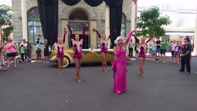 GCMovieWorld-14.jpeg GCMovieWorld 14