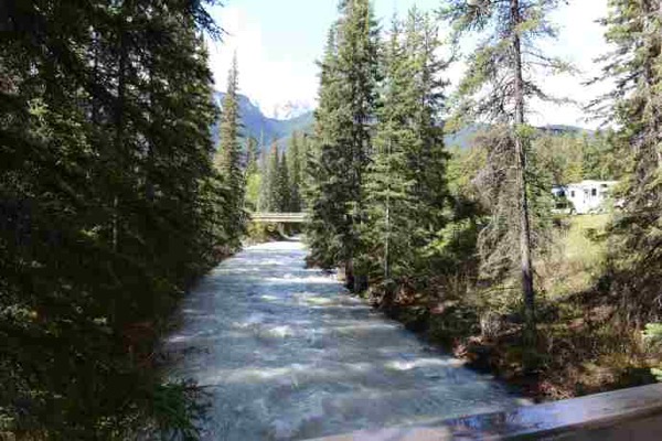 LousieLake-07.jpeg LousieLake 07