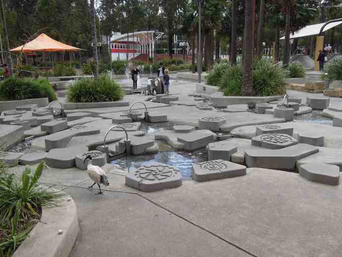 VictoriaMall-12.jpeg VictoriaMall 12