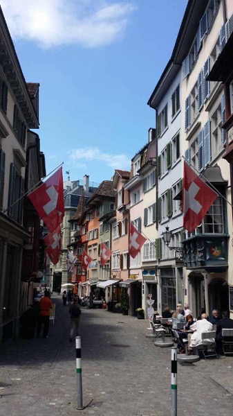 Zurich-03.jpeg Zurich 03